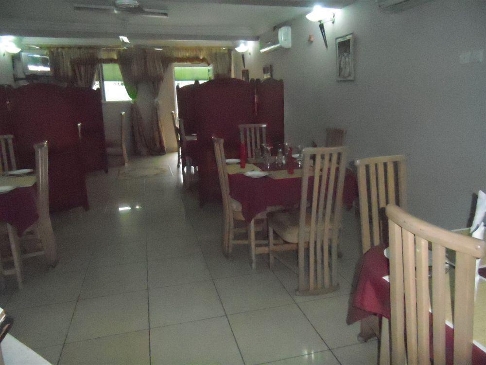 Yegoala Hotel Kumasi Kültér fotó